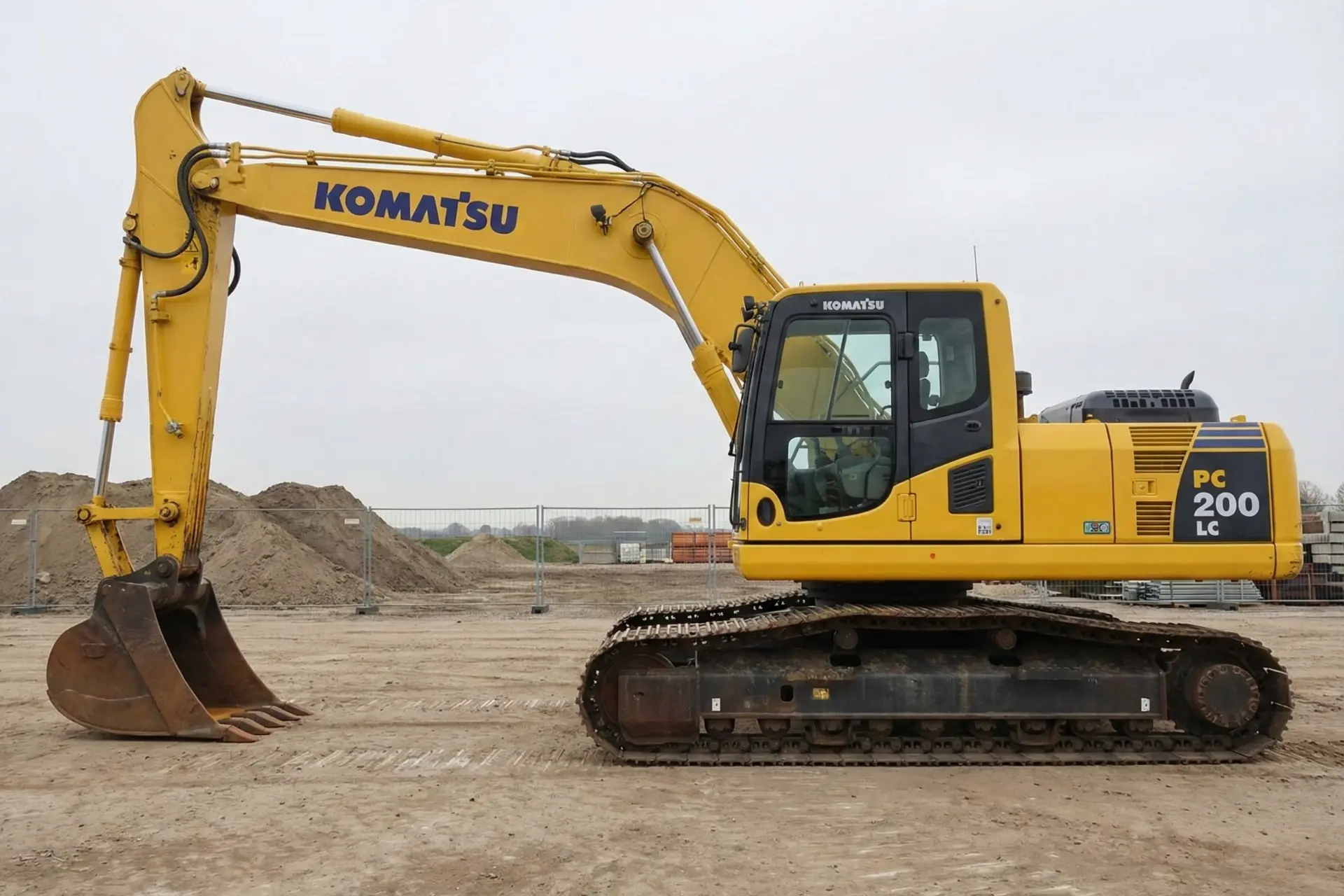 Excavadora Komatsu PC200-8