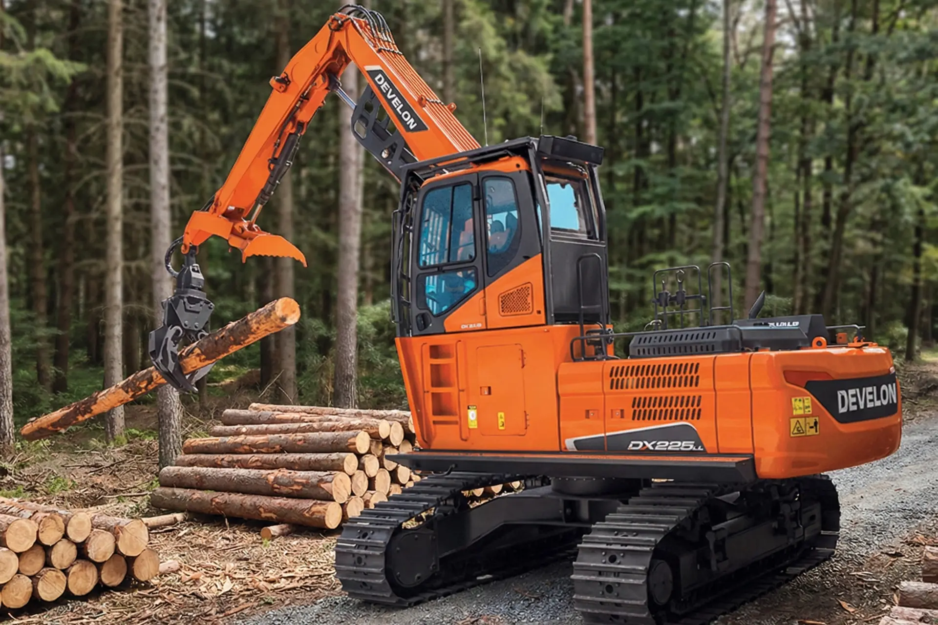 Excavadora Forestal Doosan DX225LL - Thumbnail 2