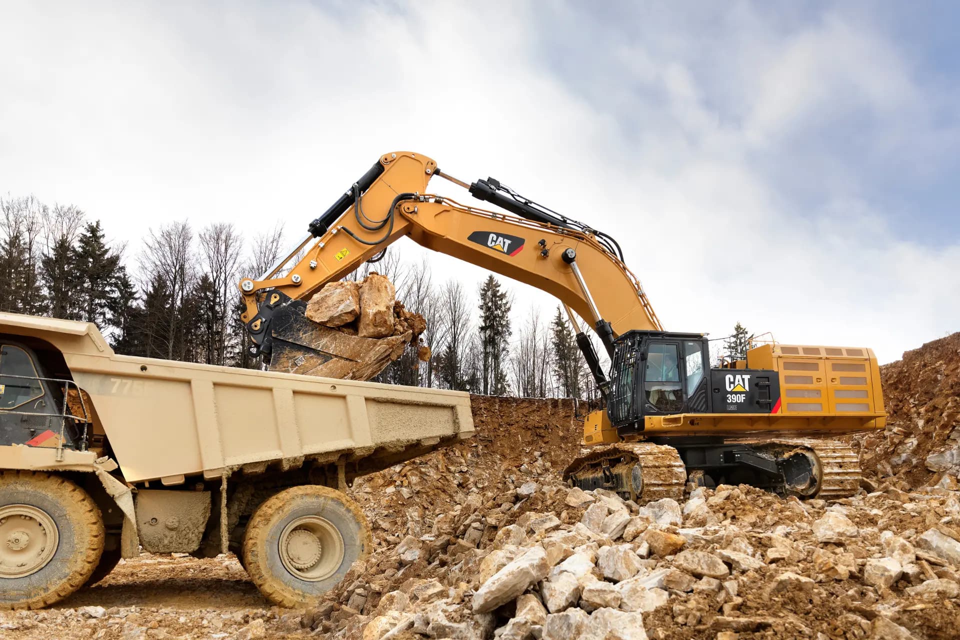 Excavadora Hidráulica CAT 390F - Thumbnail 2